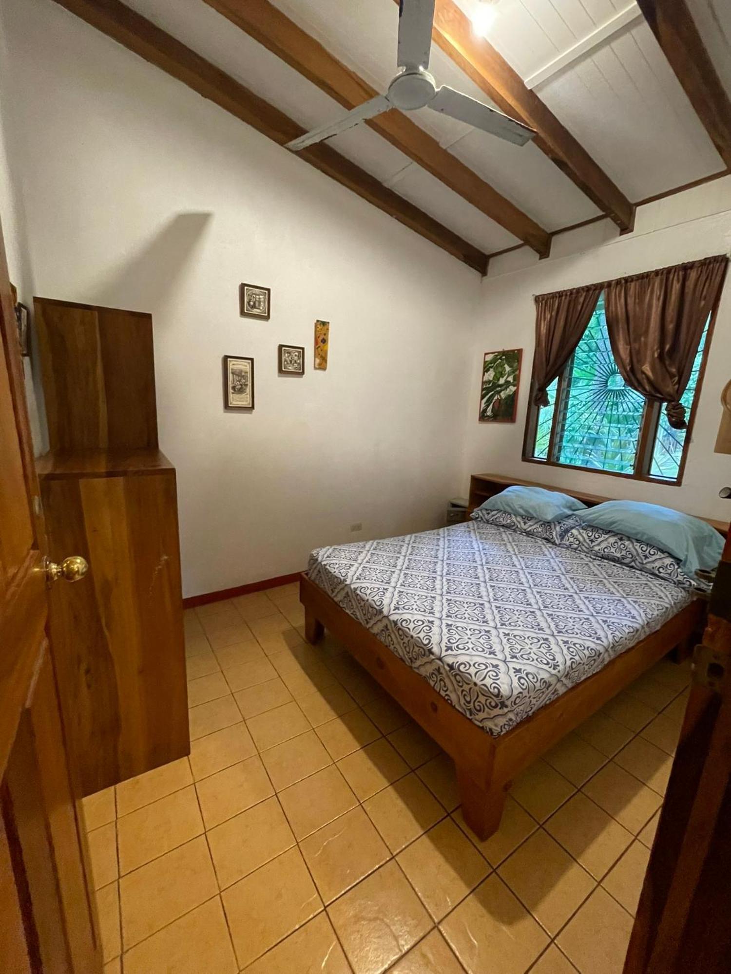 Cabinas Caribe Luna Кахуита Екстериор снимка