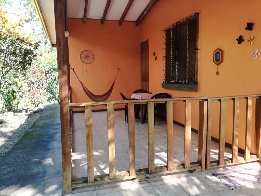 Cabinas Caribe Luna Кахуита Екстериор снимка